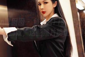 Feilin嗲囡囡 – 鱼子酱Fish在这种套装下的那么别致，这些照片能让我咋办呢？