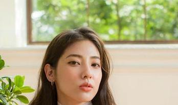 G.su(全智秀)和她的另一半，双人写真集，打破次元壁前的尴尬时刻！