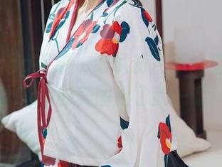 HuaYang花漾 – 谁说粉色不好搭，尤妮丝Egg的美图给了我一课！