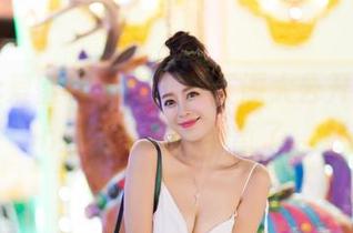 IMiss爱蜜社 – 高跟鞋资源大公开，Lynn刘奕宁又来放毒了。