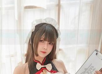 KANEKO咔喵的自拍精选：不想说，脸就在那里，特别容易被手机吸引。