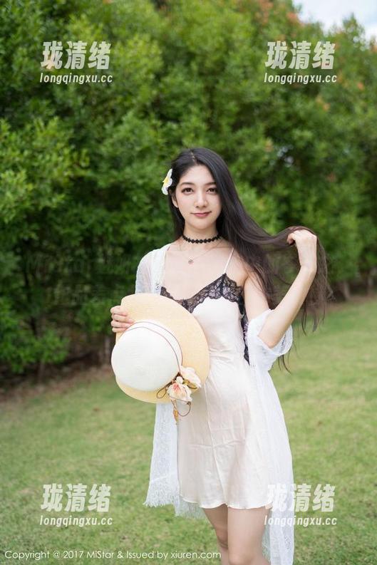 MiStar魅妍社 - 观看旅拍中的岑苑之，作品差点儿让我忘了心仪的美食！