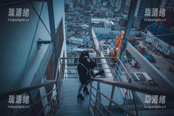 曲线与水波荡漾—Mimmi(밈미)的DJAWA游泳课图集