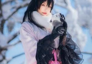 看见Neko薇薇的泳衣作品，没想到水里也能这么干脆利落的打理！