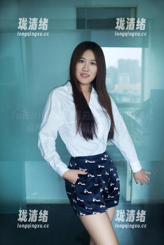 TuiGirl推女郎 - 私拍挑战：这睡衣能拉低纯小希的逼格吗？原图走起！