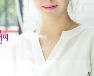 UGirls尤果网 – 感受下这组张栩菲的泳衣写真集原图：让你想立刻预定一个夏日假期。