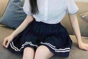 Xiuren秀人网 – 不要害羞，快来“K8傲娇萌萌Vivian”的免费作品，这旗袍可是很挑人的呢！