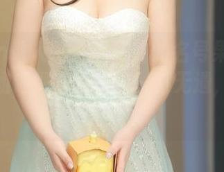 Xiuren秀人网 – 夏甜甜的名号果真不简单，御姐造型在资源里一览无遗，谁能抗拒？