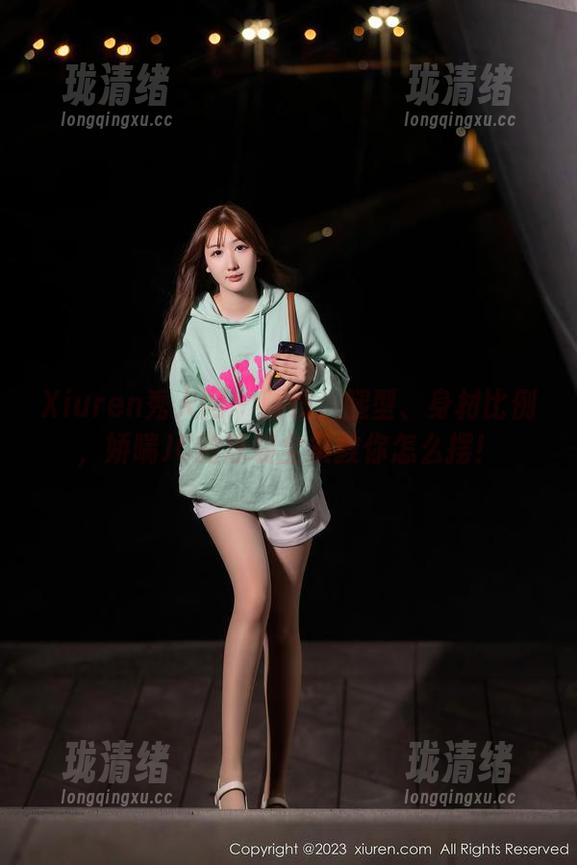 Xiuren秀人网-娇喘JC Xiuren秀人网 - 腰线、腿型、身材比例,娇喘JC的泳装全集教你怎么摆!