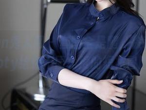 Xiuren秀人网 – 套图全是腿，徐莉芝Booty给你不同角度的短裙冒险