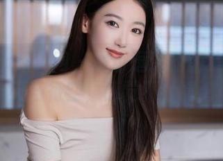 Xiuren秀人网 – 是小逗逗的图集：天使与天马行空，感觉不太靠谱。