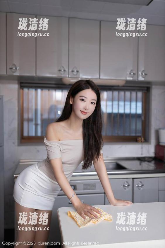 Xiuren秀人网 - 是小逗逗的图集：天使与天马行空，感觉不太靠谱。