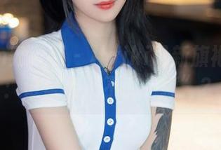 Xiuren秀人网 – 杜viki最新旗袍作品集：谁说传统不能“撩”？