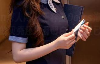 Xiuren秀人网 – 王梓童Doirs海边写真：捡到的贝壳还没看明白，结果已经进了画面