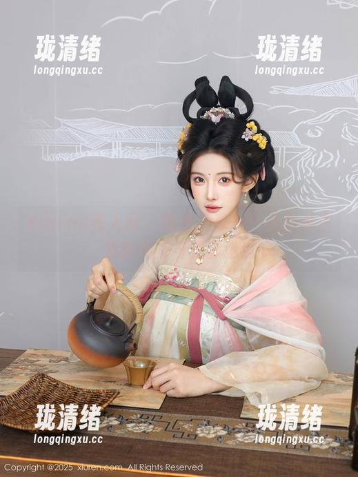 Xiuren秀人网-西希白兔 Xiuren秀人网 - 图集分享——当西希白兔的美脚与光影邂逅