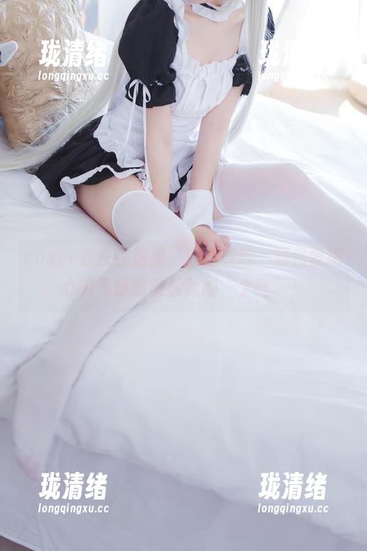 coser衣衣在这里，原图在线，难怪紫雨心的气质能激起我的“士气”！