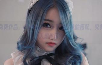 无价的免费作品，eloise软软与双拼丝袜的搭配，究竟谁更让人想追问？