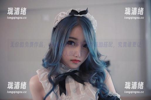 无价的免费作品，eloise软软与双拼丝袜的搭配，究竟谁更让人想追问？
