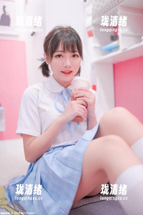 男友衬衫的无限可能，就在lovely呆玄的原图里慢慢展开