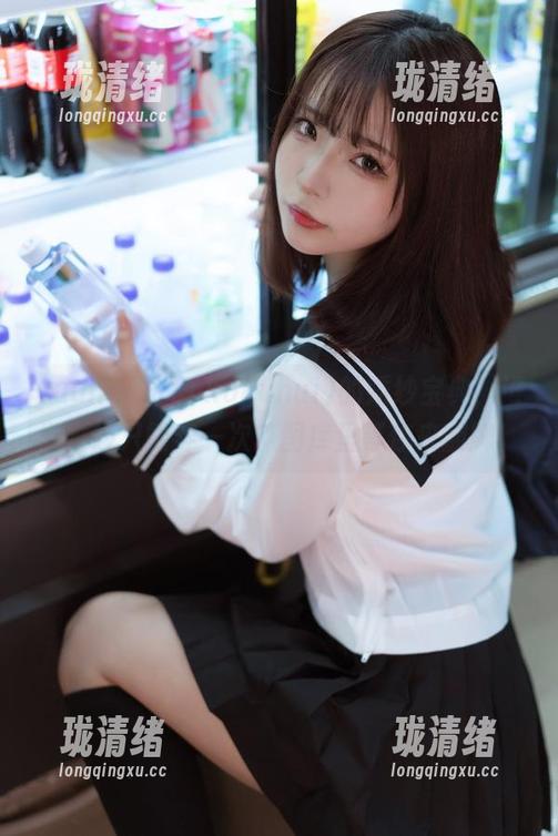 yuuhui玉汇(kokuhui)的婚纱宝典，谁说婚纱只能穿一次？图库里等你来翻牌！