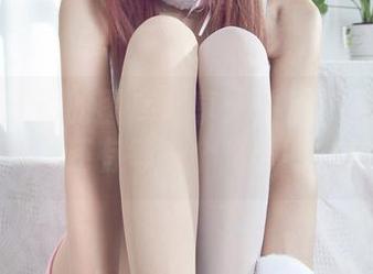丽柜 – 钟情的图库分享：生活不止眼前的忙碌，还有每一个甜蜜的自拍！