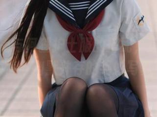 五更百鬼与阿狸护士服的搭配，这才是高颜值与幽默并存的绝妙写真！