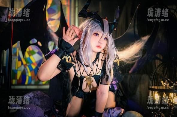 套图里藏了个修女，伊喵君_Nya你这是要变魔术吗？