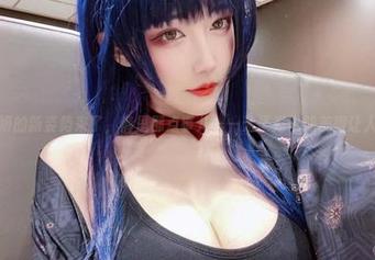 啾小妍的新姿势来了，裤里那点事儿——无圣光也能美得让人懵？