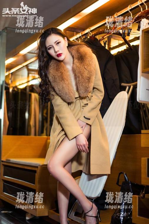 头条女神 - 死库水里的美纳子，美图不仅仅是一瞥