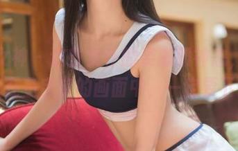 头条女神 – 这些女仆的姿态和神态，果然围绕在鱼宝宝的画面中，一定要下载！