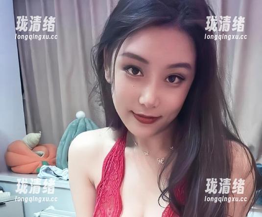奶雯 微密圈 - 你不会相信奶雯的最新图包,纯白的背后是如此清新。
