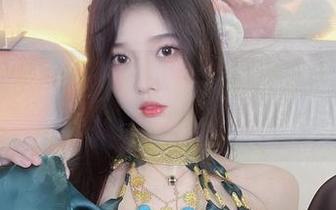 原图在此，小小奶瓶儿的白开水毛衣定制版стильигрешность。