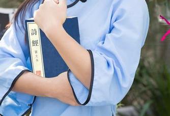 尤果网 – 艾霓莎示范修女风格——原图里的清新，图包里哪些小花样正在招手？