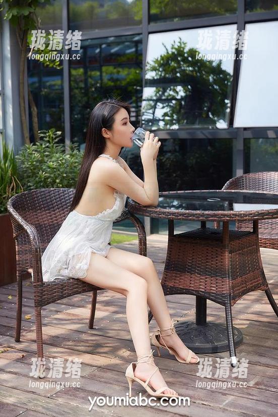 没见过这一幕：尤蜜荟的绝色双姝，美图能不能少点让我喘口气？