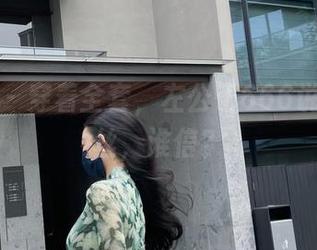 微密圈 – 穿着全套，左公子666说水能拉丝，谁信？
