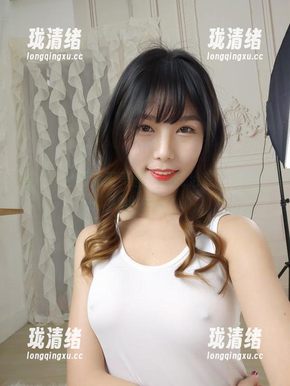 抖娘利世的女王美图：她能治愈“皇室”综合症吗？