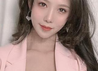 看抖娘利世的OL高清作品集，让我在忙碌工作中更想放飞自我！