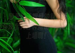 推女郎 – 随着沙子眼镜的镜面反射，我脑中自动浮现出几百种搭配——这图必须帖上墙啊！