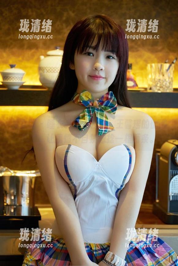 推女郎 - 睡衣资源大公开，王馨瑶的慵懒风貌，让我情不自禁想捻一根面条。