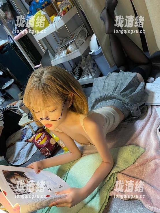 微密圈 - 来吧，免费海边写真，无欲无求的推土君带你嗨翻整个沙滩！