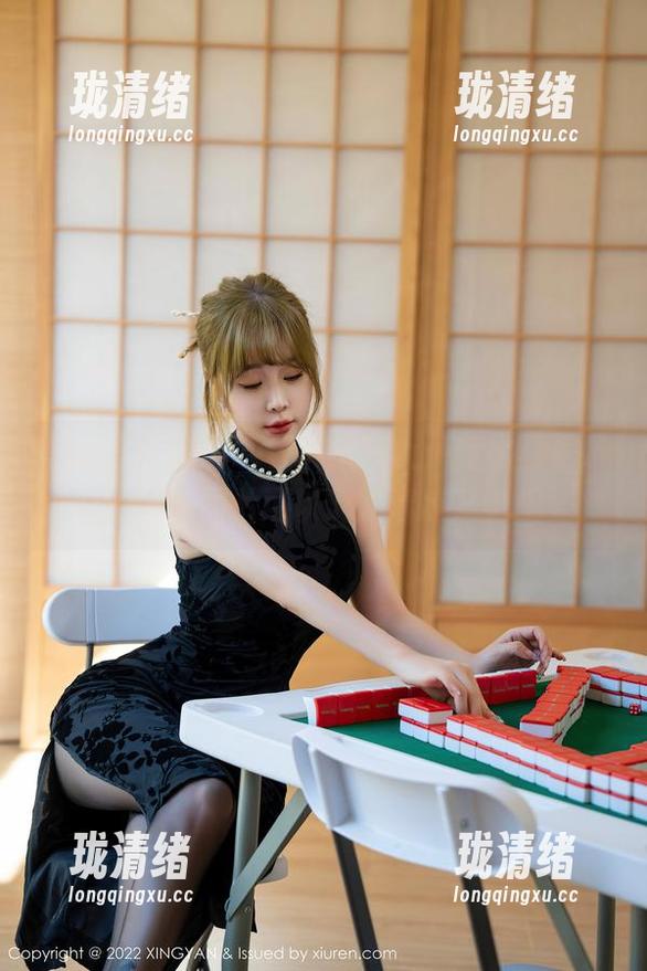 星颜社 - Emily尹菲又换上最新比基尼了，这组图片可以说是清凉又犯规