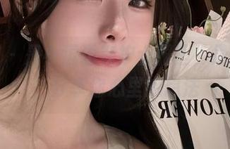 微密圈 – 是小逗逗在护士服里，最新作品，分享你心里的想法