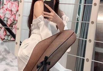 微密圈 – 林子琳喵私房图包，棉袜碰撞下的色彩，仿佛在跳一场袜子舞！