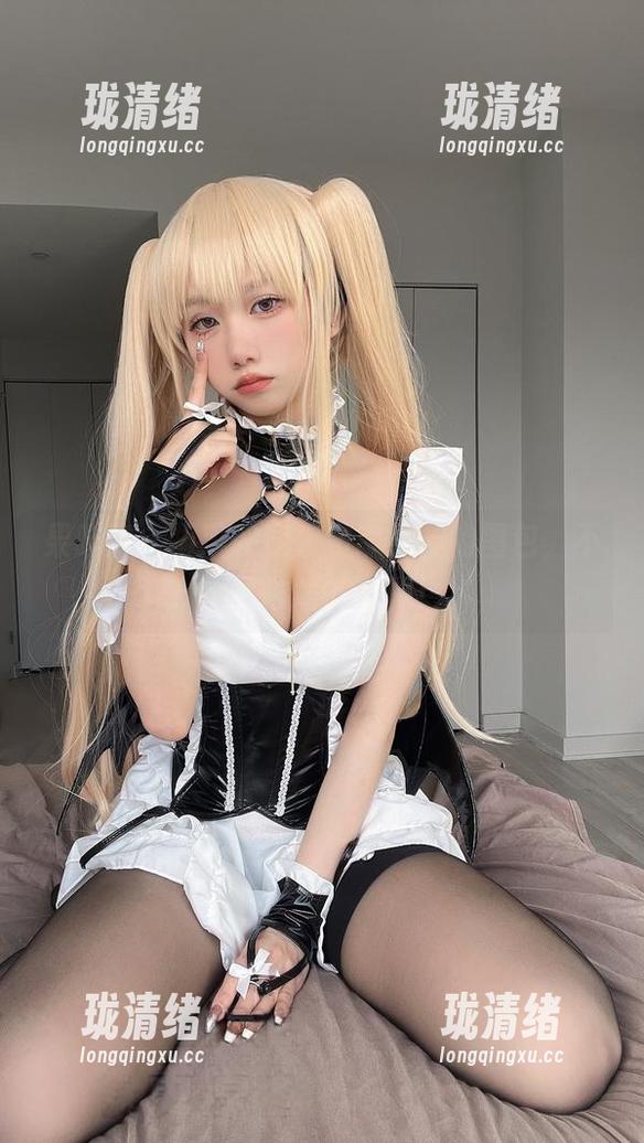 果咩酱：画风突变，初恋女友的图包，不走寻常路的写真！