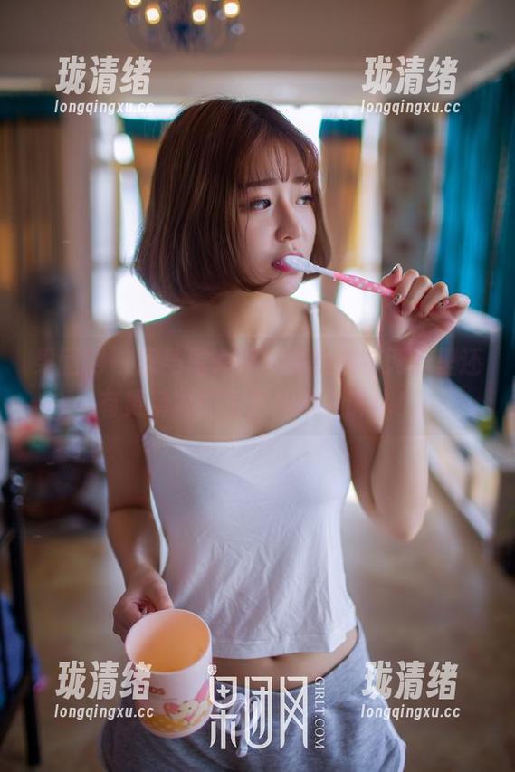 果团网 - 双马尾？不，莫雅淇在网盘里还有更精彩的写真我来告诉你！