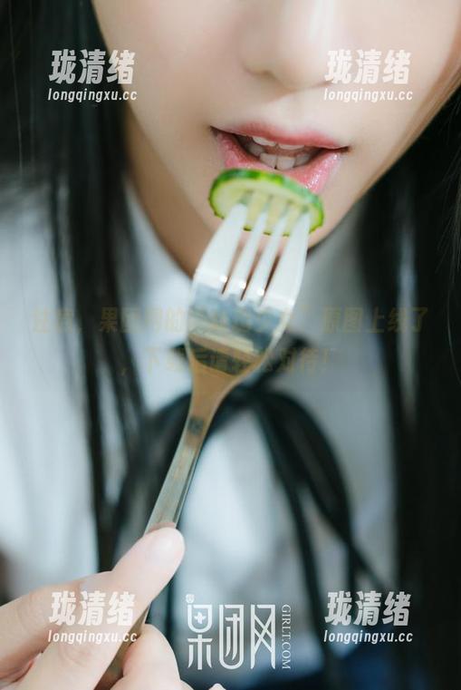 注意，果团网的“玫瑰少女”原图上线了，下载后请轻松对待！