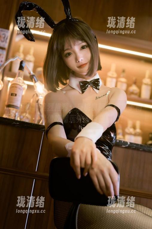 短裙资源强烈推荐：当桃良阿宅和裙子相遇，就像吃榴莲外面香里却甜！