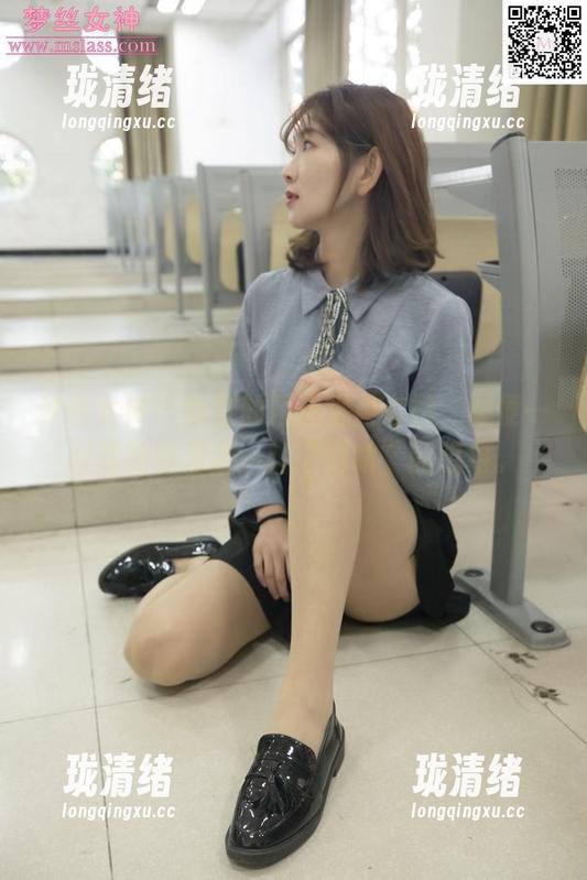 梦丝女神 - 香萱的精选温柔套图，随便一张就能引发我一阵“咕咕”的想象。