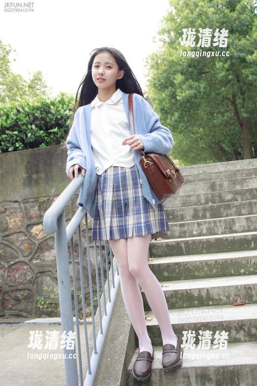 森萝财团 森萝财团:黑丝与毛衣的狂欢,快来分享你的审美!