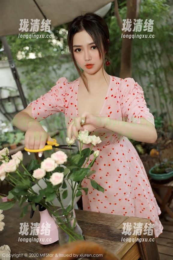 模范学院 - 高清写真，SiByl李思宁的棉袜画面不经意间撩动了心绪。